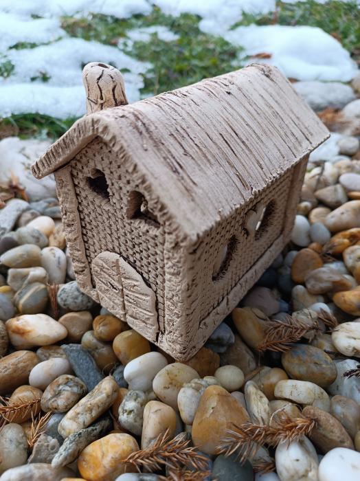 Keramická chaloupka, domeček.