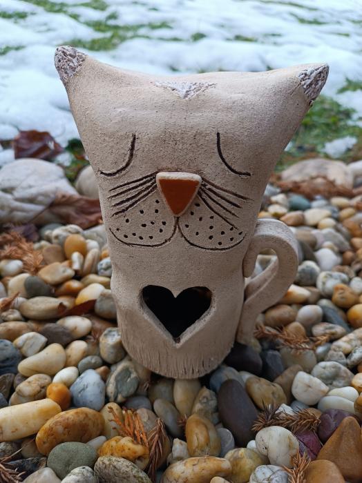Keramická kočka na čajovou svíčku.